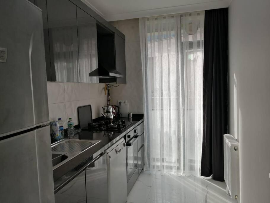 Sisli Apartment, 2 Bedrooms, 250 M Metro, New Modern Residence Стамбул Екстер'єр фото